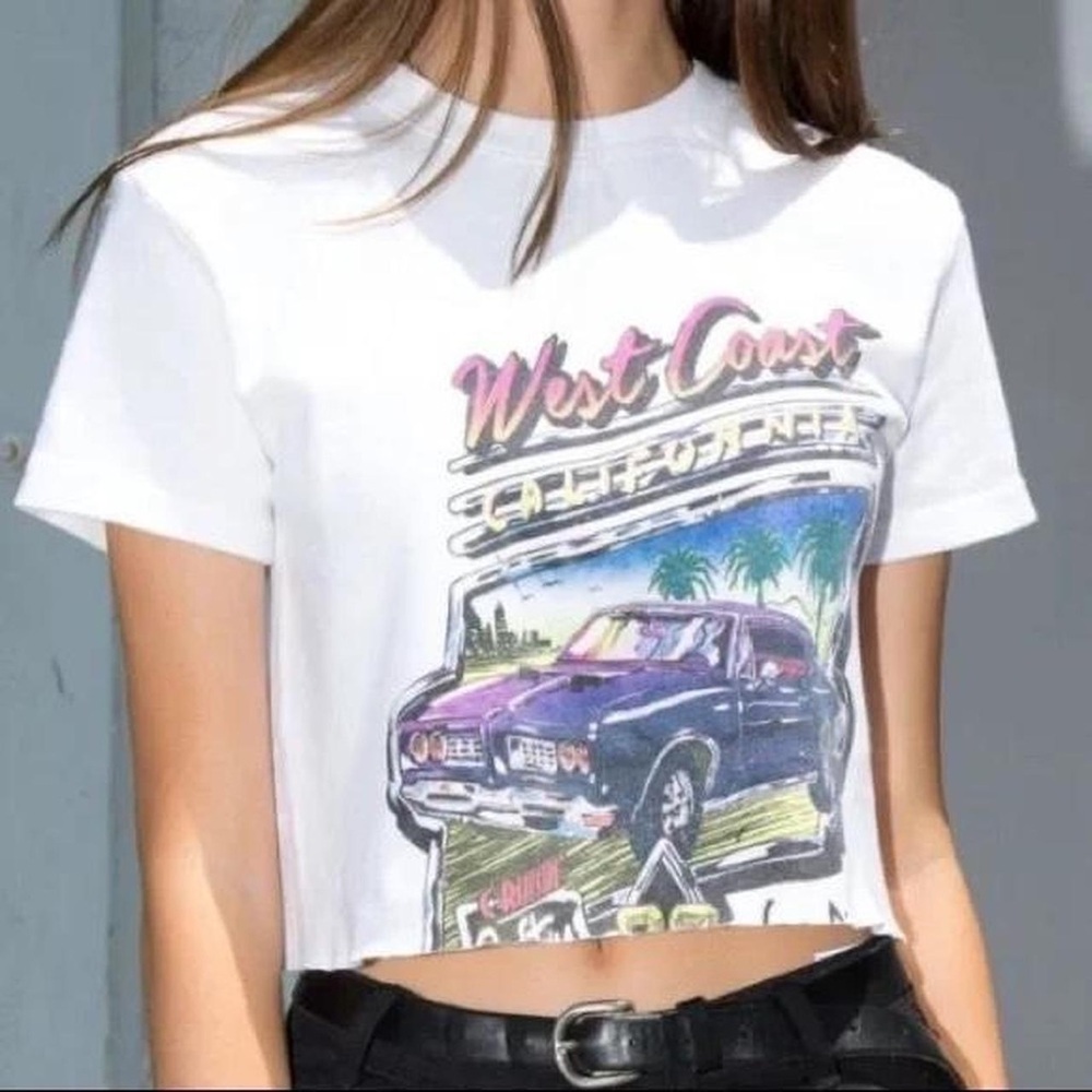 Brandy Melville West Coast Cropped Tshirt